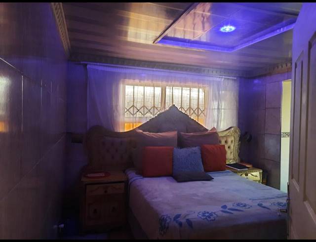 2 BEDROOM HOUSE FOR SALE IN LAKESIDE